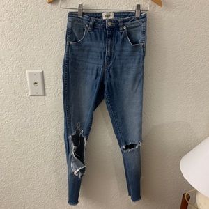 ROLLA’S High Rise Distressed Skinny Jeans